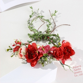 Ръчно изработена бохемска корона за коса с текстилни цветя за деца