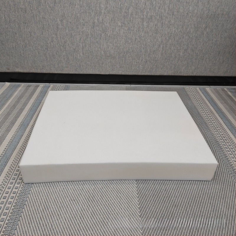 Яйцевидна платнена кучешка лежанка — легло за кучета