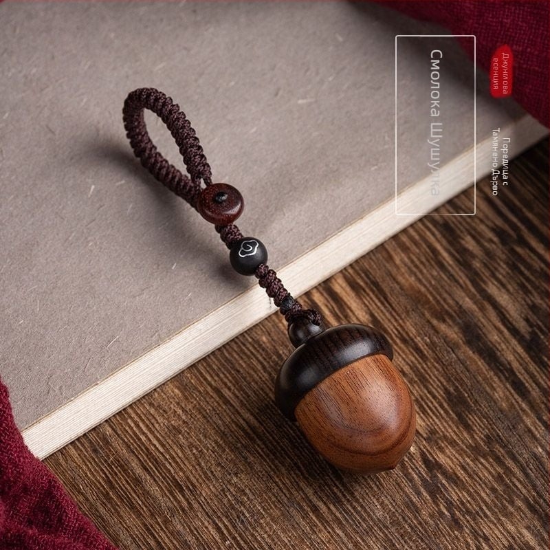 Ключодържател за автомобил с дизайн Sandalwood Acorn, USB Drive Pendant, Унисекс, Универсална съвместимост, Ретро творчески стил