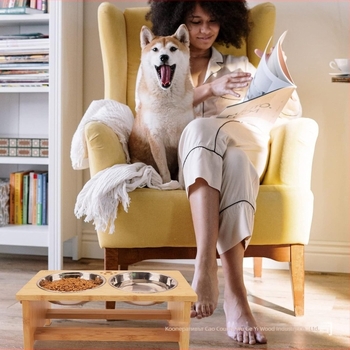 Дървен държач за купички за домашни любимци с вертикални двойни купи – хранилка за котки и кучета (Wu ge yi)