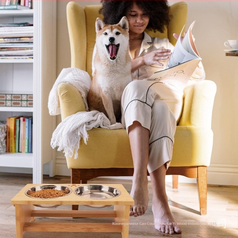 Дървен държач за купички за домашни любимци с вертикални двойни купи – хранилка за котки и кучета (Wu ge yi)