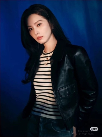 Murry&Aier Яке от агнева кожа – къс модел, квадратна яка, еднобортно закопчаване, есен 2025