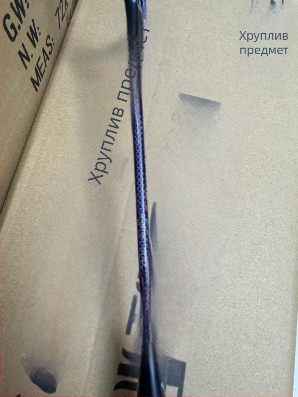 Бадминтон ракета: карбонова рамка, тегло 80–84 г, грип G5, прав вал, артикул AYPT377