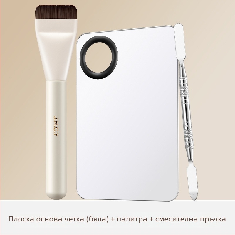 Фондационна четка със синтетично влакно, дървена къса дръжка, плоска глава