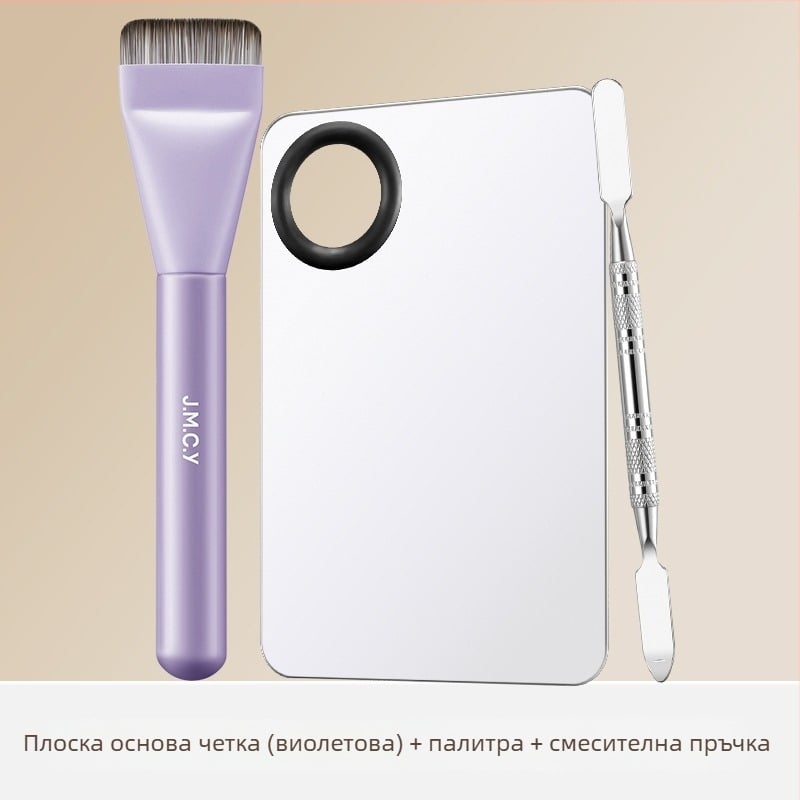 Фондационна четка със синтетично влакно, дървена къса дръжка, плоска глава