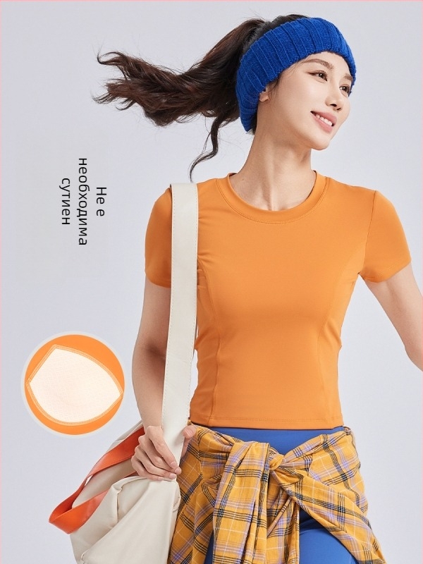 Йога тениска с подплънки за бюст, къс ръкав, презрамки с връзки, стегнат силует (Дишаща • Полиестер + спандекс • 82.5% полиестер + 17.5% спандекс • Къс ръкав • Стегнат)