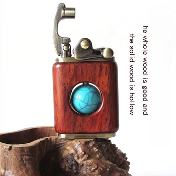 Керосинова запалка с метално тяло и корпус от розово дърво, ветроустойчива, възможност за гравиране на лого, опция за подаръчна кутия