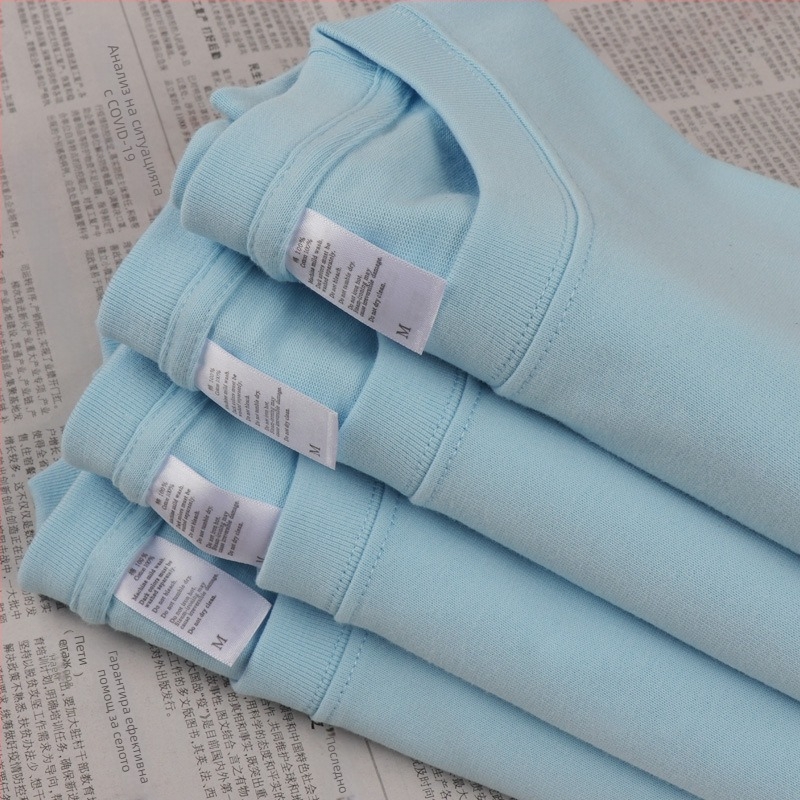 Тениска от 100% памук, свободна кройка, къси ръкави, кръгло деколте, тежък памук