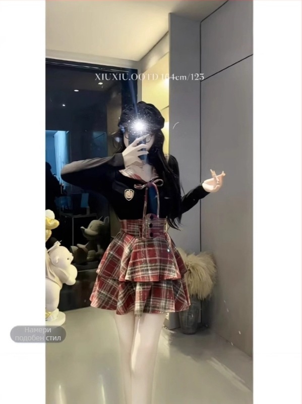 JK стил женски костюм в две части: риза с панелно шевно изпълнение и пола с каре по талията, полиестер, къса пола, пролет 2025