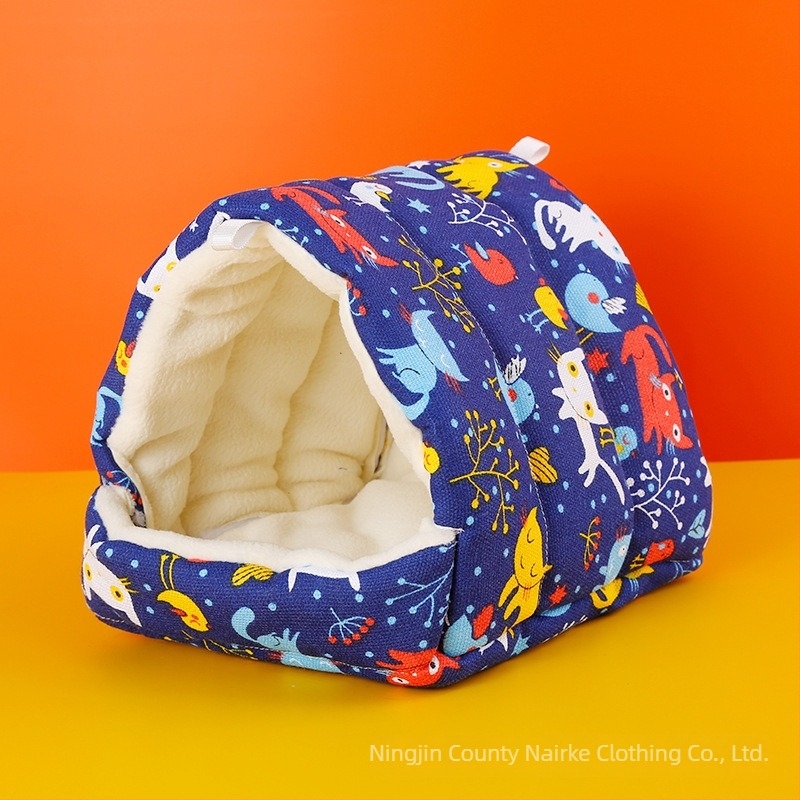 Памучно гнездо за папагали и други птици – хамак с тигров принт за зимния период; произход Хебей; възможна частна марка