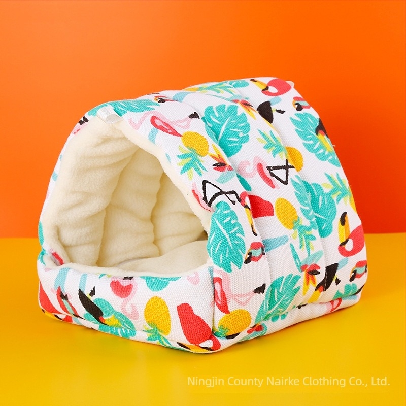 Памучно гнездо за папагали и други птици – хамак с тигров принт за зимния период; произход Хебей; възможна частна марка