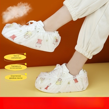 Еднократни обувни покривала от удебелен нетъкан текстил, мультяшен принт, за вътрешна употреба; възможност за печат на лого