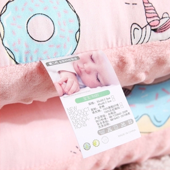 Правоъгълна детска възглавничка с DuPont Fiber пълнеж, плат от чист памук, стил карикатура