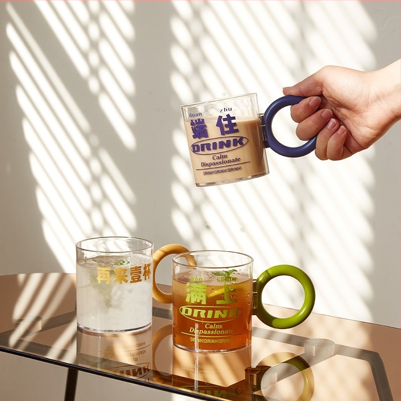 Пластмасова чаша за напитки | Материал: PET • Форма: Кръгла • Тегло: 85 g • Не е подходяща за микровълнова печка • Опаковка: OPP пакет