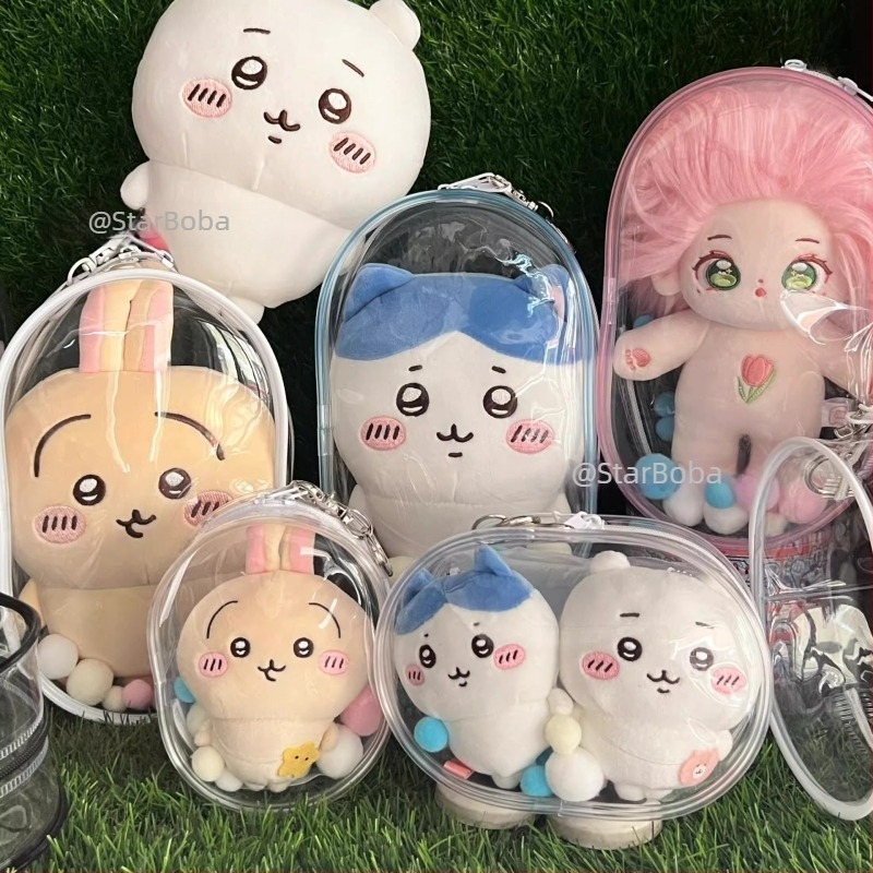 Калъф за защита на плюшена висулка-кукла Chiikawa, цилиндричен PVC калъф, мултифункционален за пътуване и настолно съхранение.