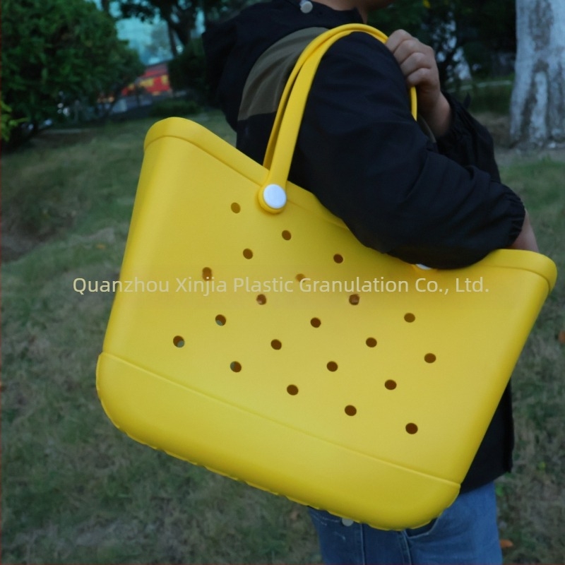 Торба Tote — градска простота, PVC материал, EVA подплата, вертикална квадратна форма, подвижна дръжка