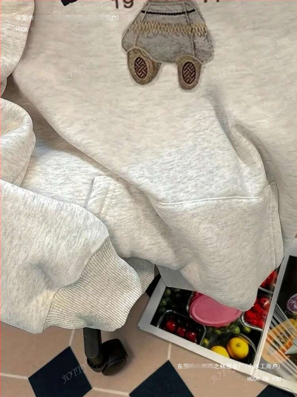 Ženska moderna ležerna majica s kapuljačom i printom crtanog zeca