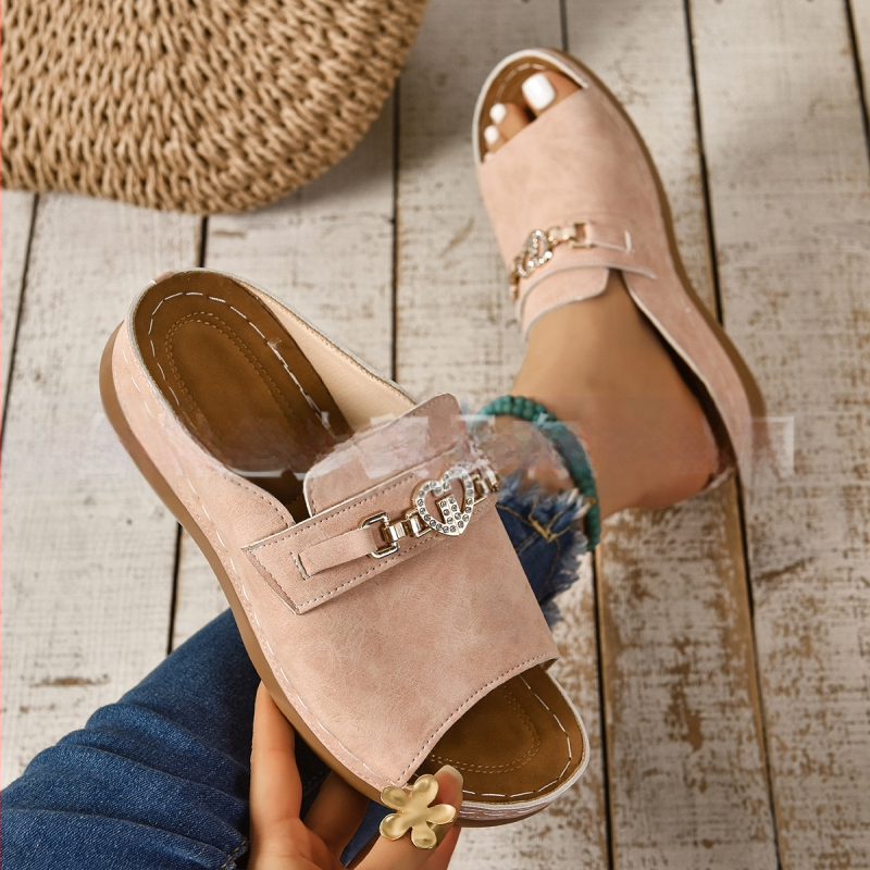 Väliskaubanduse pluss-suuruses kalasuu metallist aksessuaaridega raputusnööriga kingad 2025. aasta suvised uued rannasandaalid naistele avatud ninaga