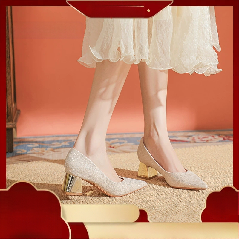 Francia pezsgőszínű, plus size magassarkú, női egyszerű, mindenhez illő, elegáns, vastag sarok, nem fáradt, hegyes orrú, menyasszonyi cipők szoknyával