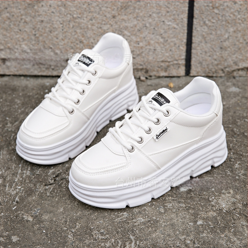 2024 m. vasaros ir rudens nauji storo dugno vidinio aukščio padidinimo studentų „Milk Cat Leisure Joker“ tarpvalstybinės užsienio prekybos plius dydžio sportbačiai