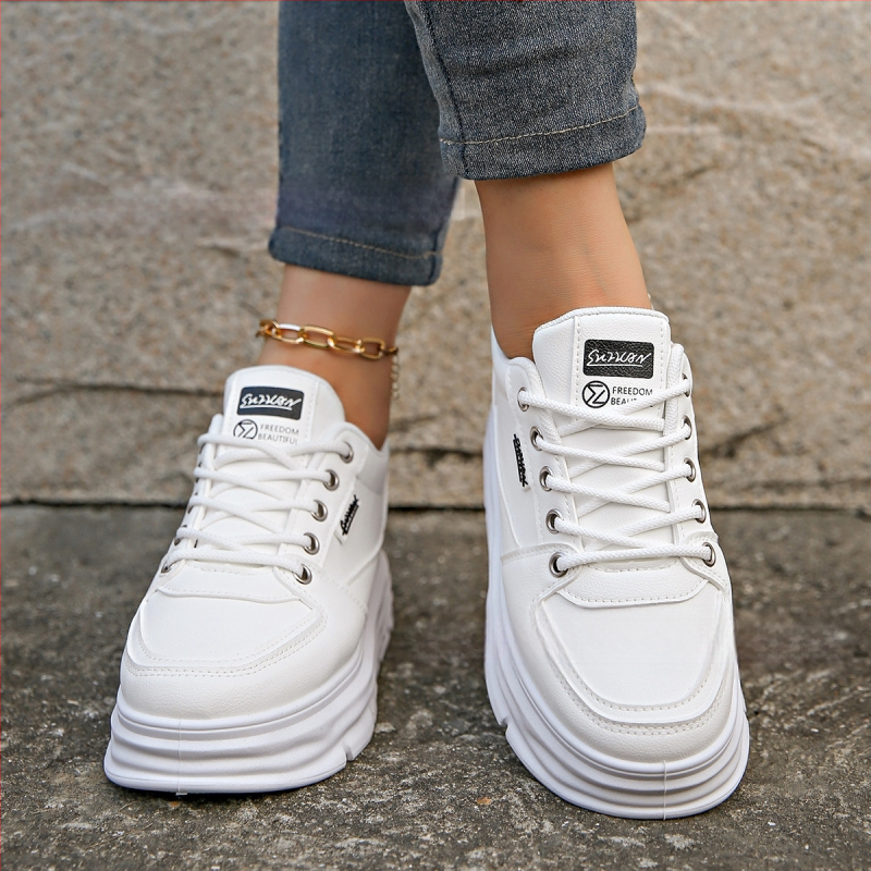 2024 m. vasaros ir rudens nauji storo dugno vidinio aukščio padidinimo studentų „Milk Cat Leisure Joker“ tarpvalstybinės užsienio prekybos plius dydžio sportbačiai