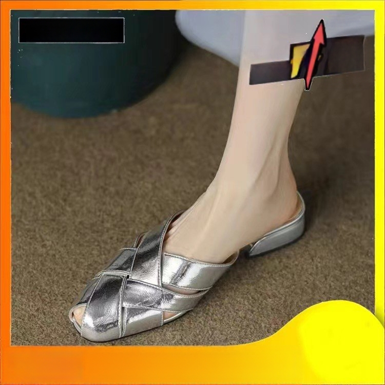 Gyengéd ápolás a lábaknak otthon. Golden Silver Adult Spot Leisure