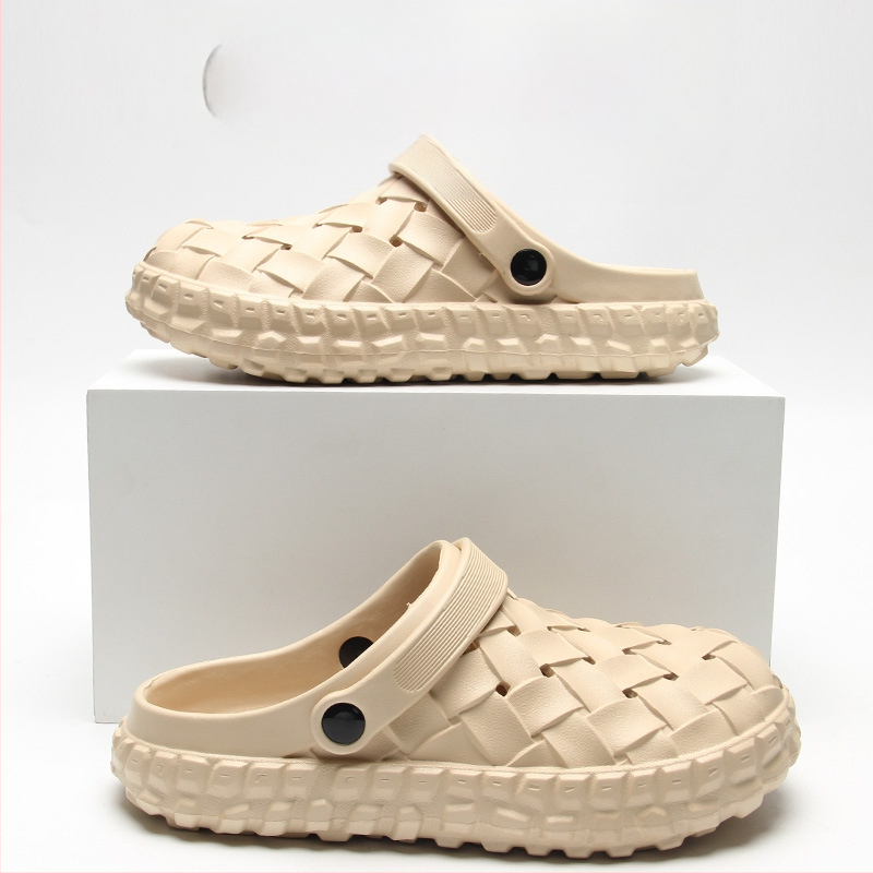 Gyárilag közvetlen puha talpú EVA csúszásmentes, nem büdös férfi kültéri viseletre alkalmas lyukas cipő strandszandál raktáron nagykereskedelemben