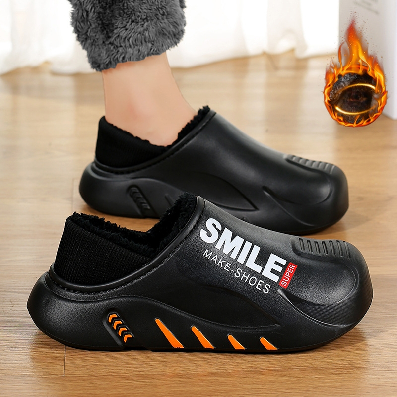 2023 őszi és téli férfi cipők hétköznapi divatos polár bélésű meleg papucs külső viselet zárt orrú pamut cipő otthoni szőrös cipők