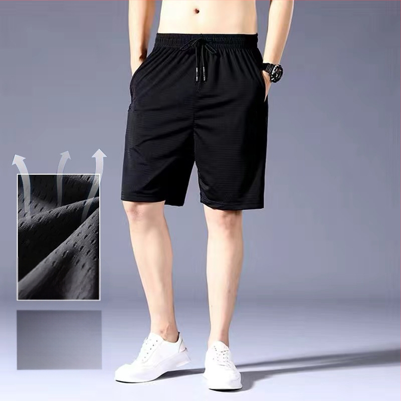 Meeste spordipüksid American Fitness jooksupüksid, mis on vooderdatud võltsitud kaheosaliste treeningpükstega, mis on vastupidavad kõndimisele ja kolmepunktilisele korvpallile.