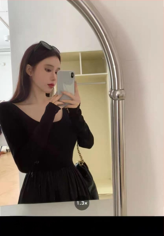 Dámske čierne šaty s dlhým rukávom vo francúzskom štýle, jesenné, slim-fit, s otvoreným chrbtom, elegantné, úzke, zoštíhľujúce, stredne dlhé šaty v štýle Hepburn