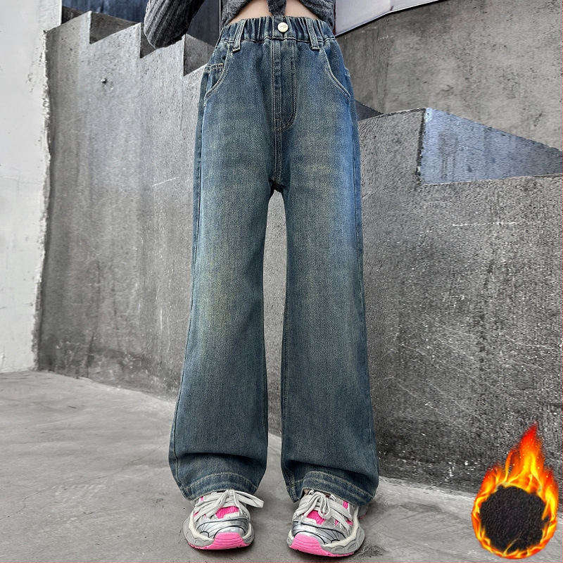 Dievčenské rifle s flísovou podšívkou, zima 2024, nový štýl, kórejská verzia, všestranné, zahustené, voľné nohavice so širokými nohavicami, štýlové nohavice rovného strihu