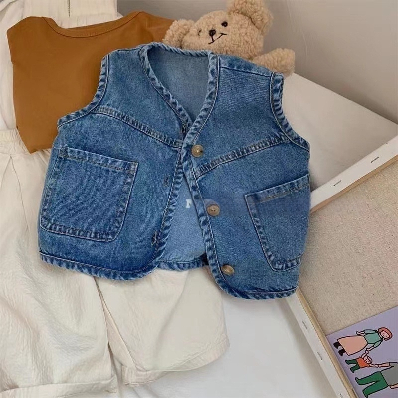 Laste teksariidest vest 2025 kevadeks ja sügiseks. Uus lastevest poistele. Jokeri stiilis trendikas lasteriietus.