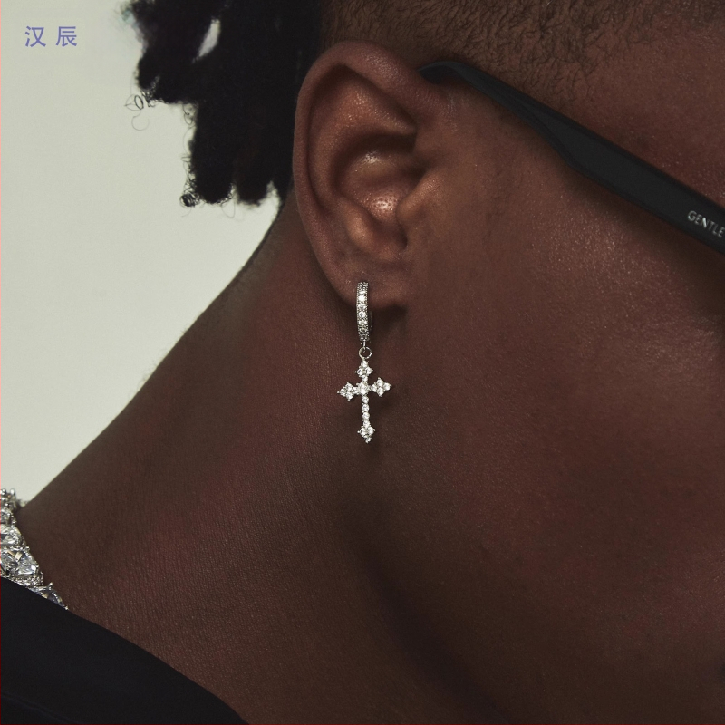 Naušnice s cirkonskim križem za dječake, hip-hop modni dizajn, smisao za nišu, nove modne naušnice, pojedinačne naušnice