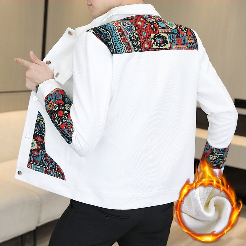 Jauns vīriešu slavens etniskā stila šuvums ar neregulāru, atšķirīgu augšdaļu, universāls, ar vilnas oderi oderēts, stepēts, silts jaka, moderns vienmētelis