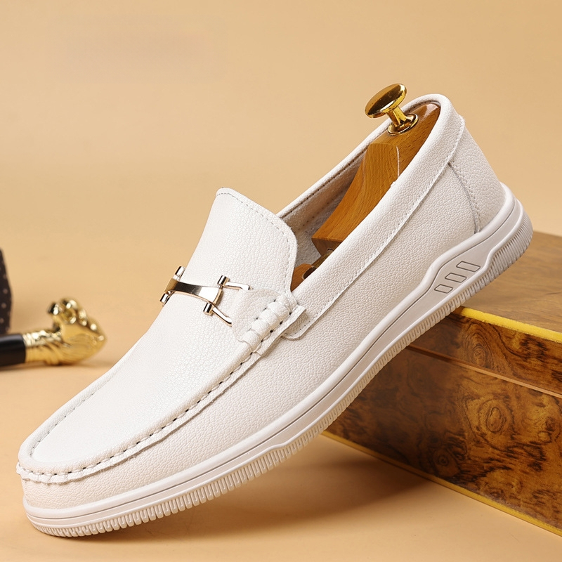 Ľahké ležérne kožené topánky pánske jarné 2025 kórejské ležérne nazúvacie priedušné topánky pre mužov