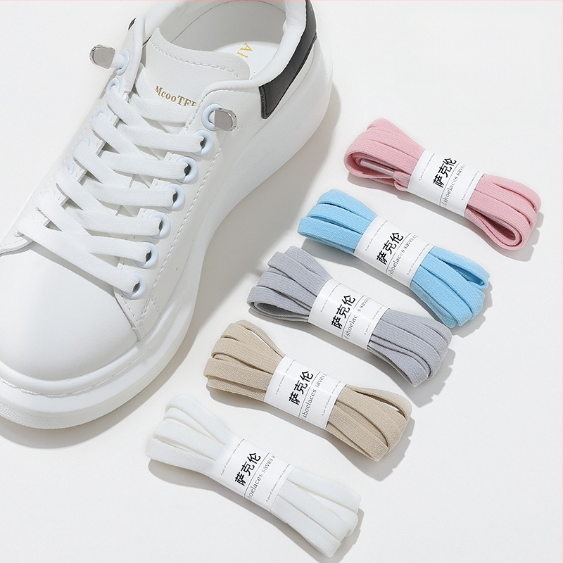 Laisvi, tingūs batraiščių artefaktai, vyriški ir moteriški, maži balti bateliai, vaikiški, laisvi, be raištelių, juodi ir balti, plokščii batraiščių virvės sagtis