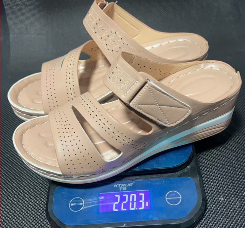 Pantofi de damă cu talpă groasă și scobită în interior, Europa și Statele Unite, vara 2025, noi sandale și papuci de plajă transfrontaliere cu toc înalt, mărime plus, pentru comerț exterior