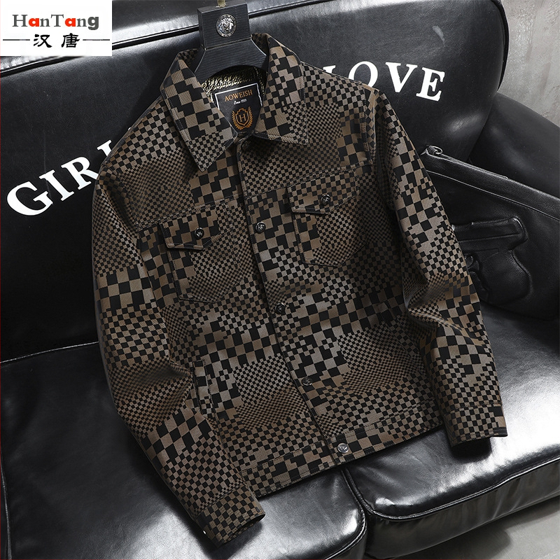 Naujas vyriškas odinis švarkelis su languotu raštu ir atlapu. Pavasarinis, rudens ir žiemos vyriškas švarkelis, išskirtinis visoje šalyje. Sandėlyje.