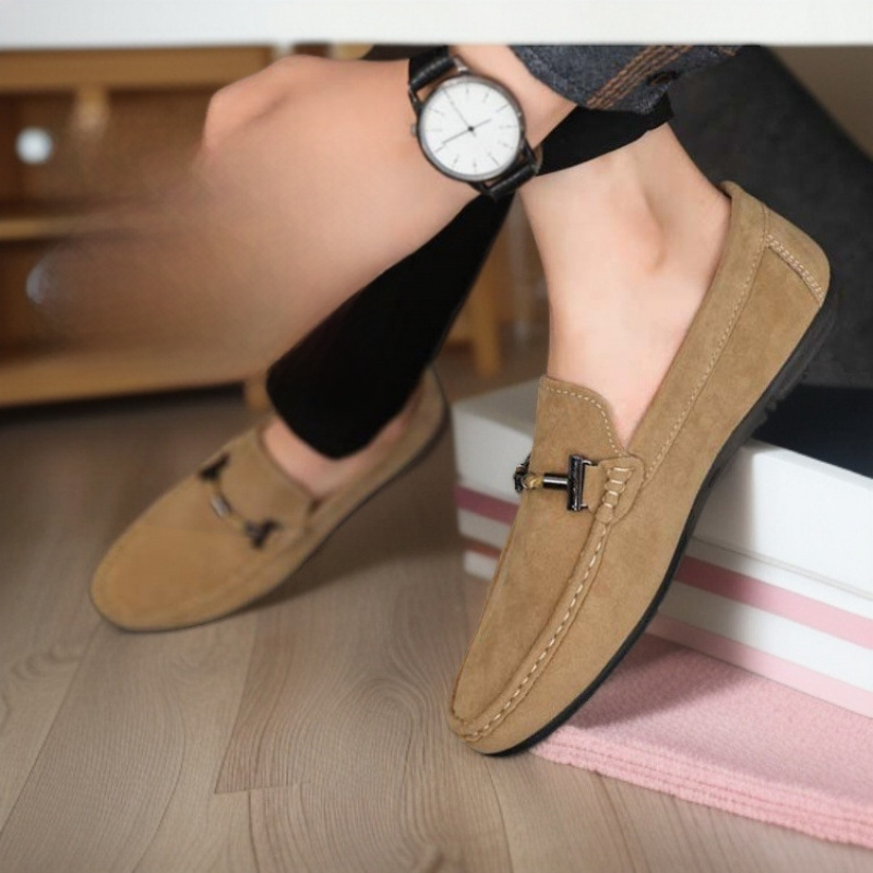 Férfi plus size cipők őszi új flanel laza cipők koreai lélegző puha talpú bebújós határokon átnyúló férfi cipők divatos