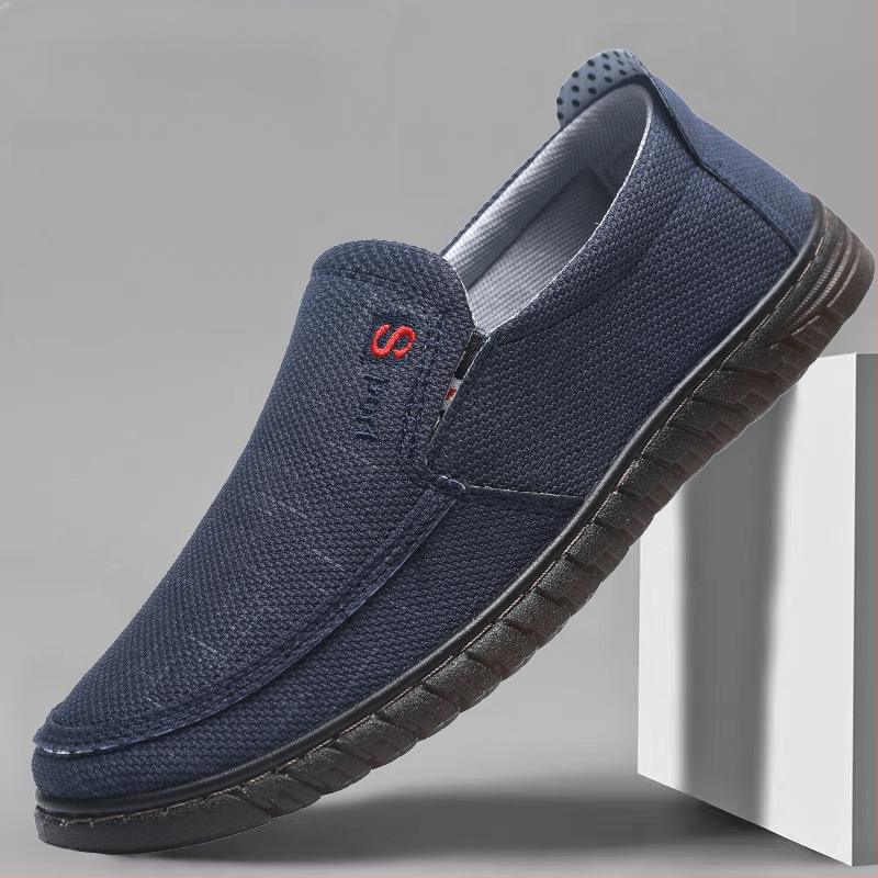 Vanad Pekingi riidest kingad meestele, kerged ja hingavad, keskealistele ja eakatele isadele mõeldud kingad, pehme põhjaga veiselihast tallaga, vanemate inimeste pluss-suuruses meeste kingad, partii