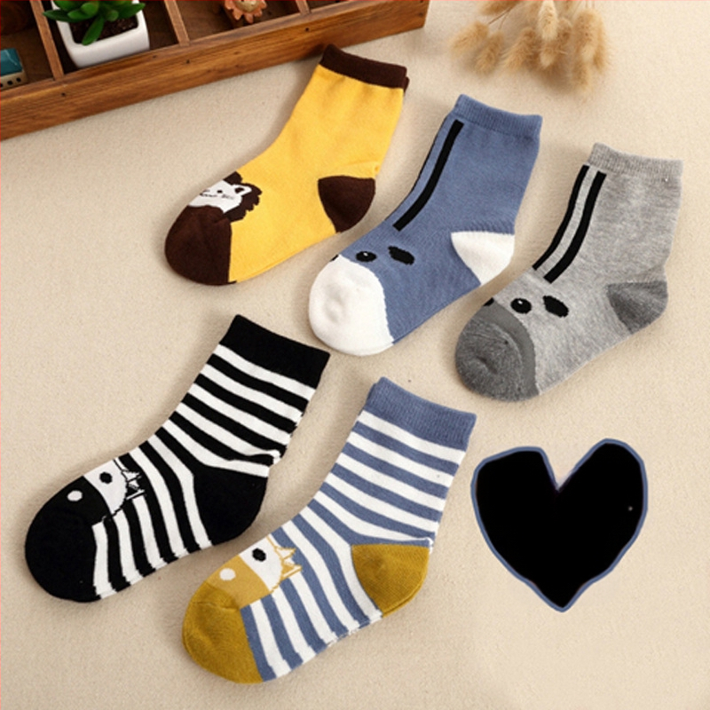 Sügis- ja talvesokid lastele, poistele ja tüdrukutele, kammitud puuvillased multifilmide dinosaurustega beebisokid, õpilaste sokid hulgimüügist