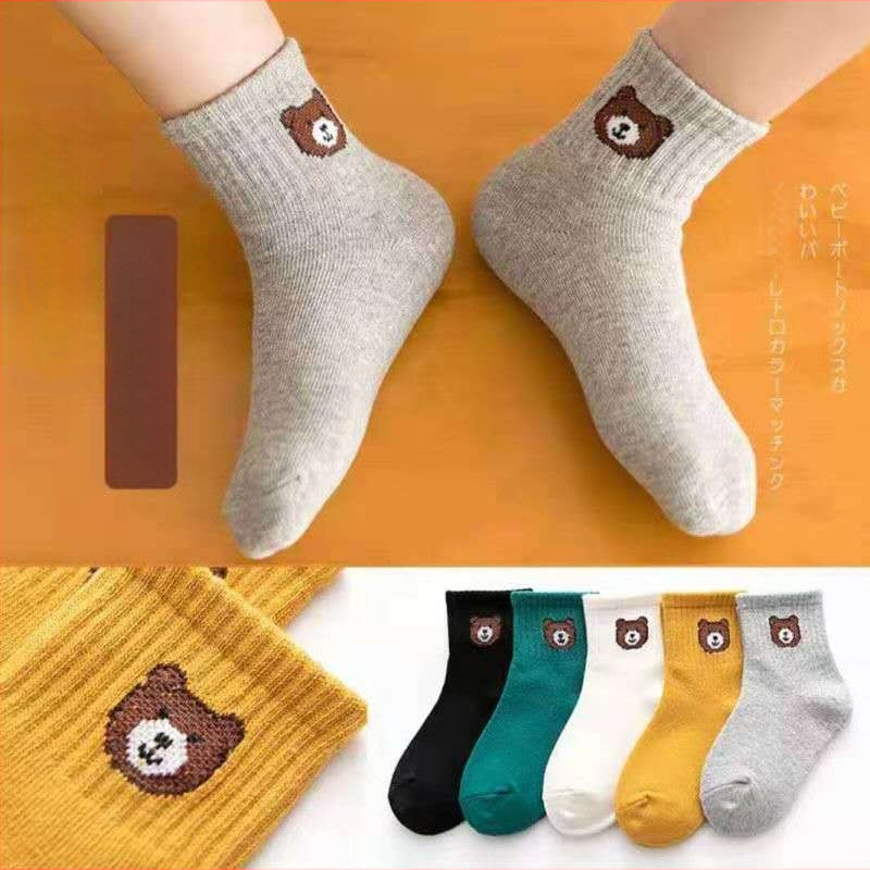 Bērnu zeķes Pavasara un rudens vidēja garuma zeķes Zēnu un meiteņu kokvilnas zeķes Korejiešu sporta zeķes jauniem skolēniem