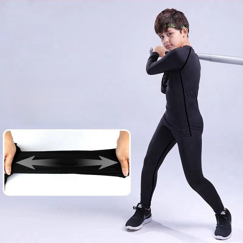 Laste retuusid, treeningriided, sügis- ja talvespordiriided, spordiriided, korvpalliriided, jalgpalliriided, kiiresti kuivavad riided, poistele ja poistele mõeldud fitnessiriided.