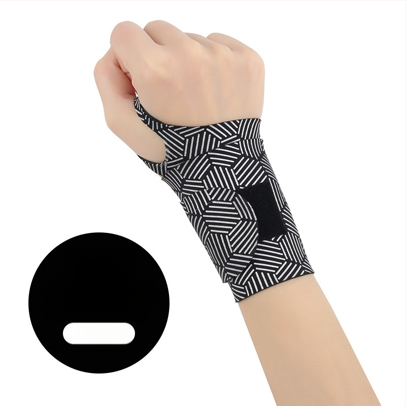 Plona vasarinė riešo apsauga nuo sausgyslių patempimo, skirta badmintono sportui, su įtempimo ir sąnario fiksavimo apsauga.