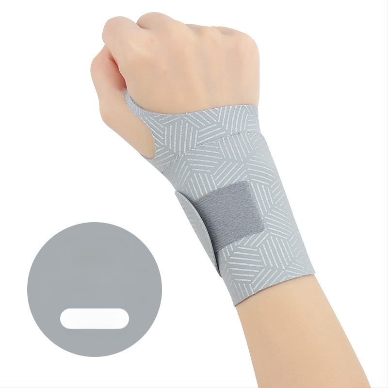 Plona vasarinė riešo apsauga nuo sausgyslių patempimo, skirta badmintono sportui, su įtempimo ir sąnario fiksavimo apsauga.