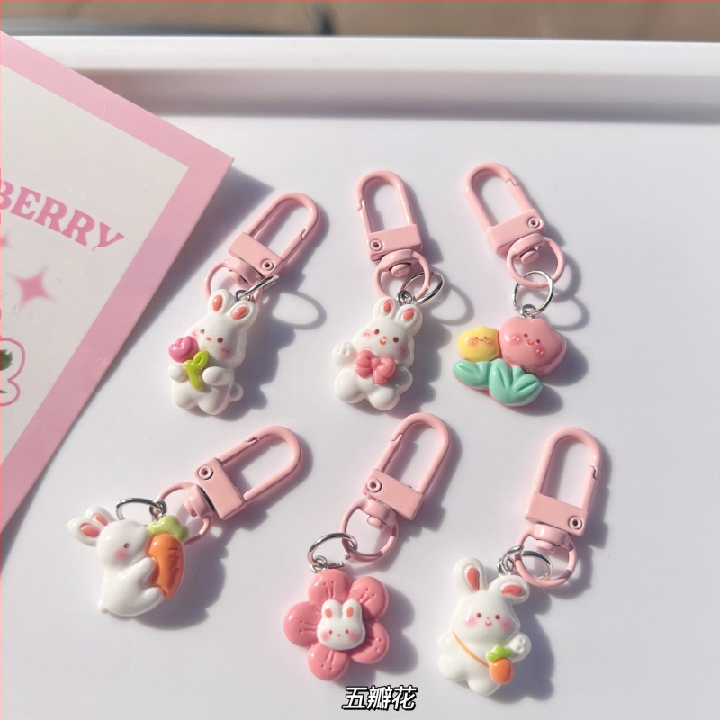 Gudras ziedu sērijas redīsu truša atslēgu piekariņš ar saldas meitenes sirds formas skolas somas kulonu draudzenes dāvanai rozā piekaramās rotaslietas