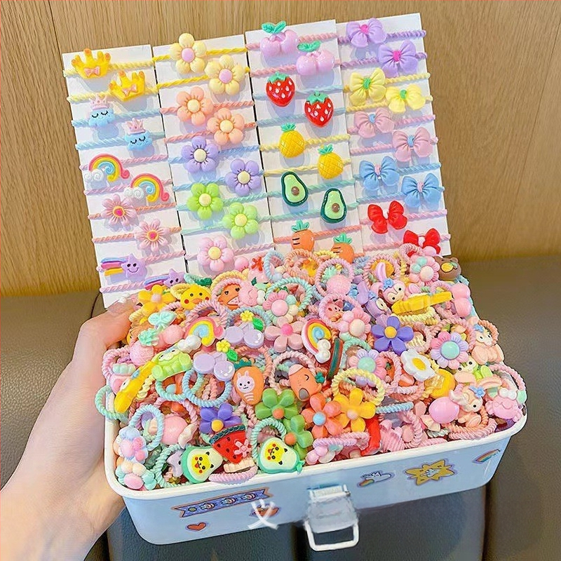 100 vnt. pakuotė ~ Mini segtukai, raudoni, purtomi, vaikiški kirpčiukai, nulūžę plaukai, maži segtukai, dovanų kioskas, kuriame parduodami segtukai