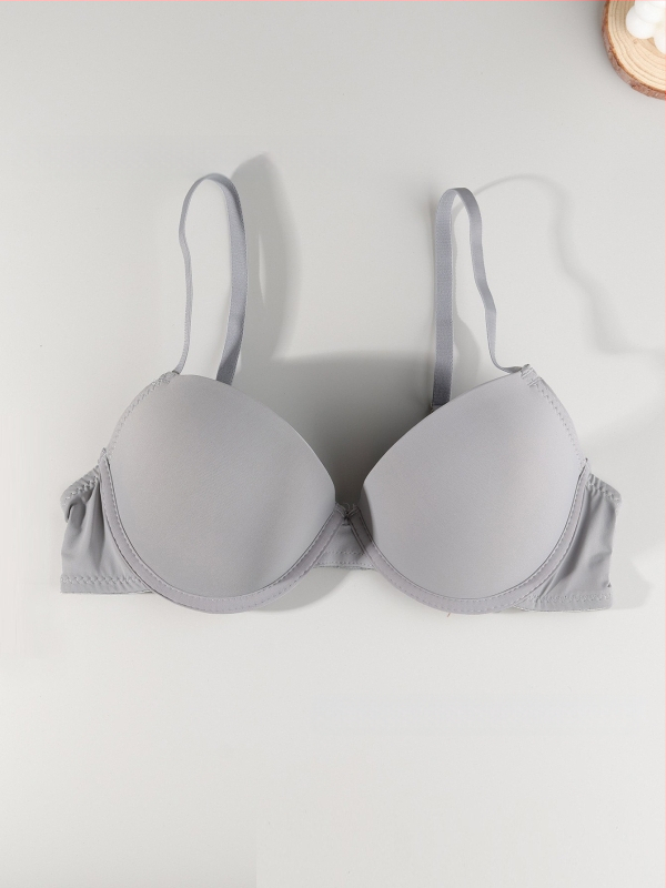 Seksuali, lankeliais puošta „Push-up“ liemenėlė iš „Temushein“ iš „Amazon“. Toks pats stilius sandėlyje. Karštai parduodama ir kitose šalyse.