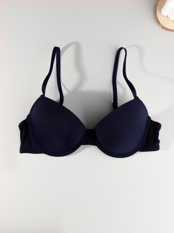 Seksuali, lankeliais puošta „Push-up“ liemenėlė iš „Temushein“ iš „Amazon“. Toks pats stilius sandėlyje. Karštai parduodama ir kitose šalyse.