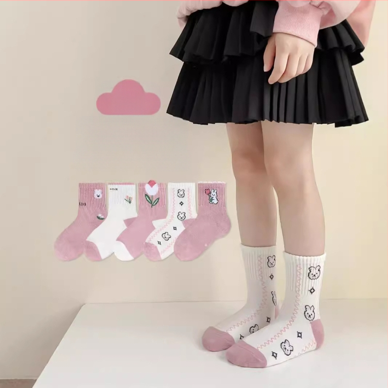 Sügisesed ja talvised uued laste sokid torus, laste sokid kammitud puuvillast, multifilmitrükiga, meeste ja naiste, suurte laste A-klassi beebisokid hulgimüügist